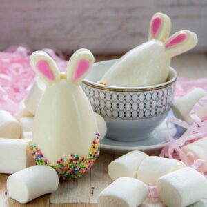 Forma Especial com Silicone em 3 Partes Ovo com Orelhas 100g BWB Ref 10521